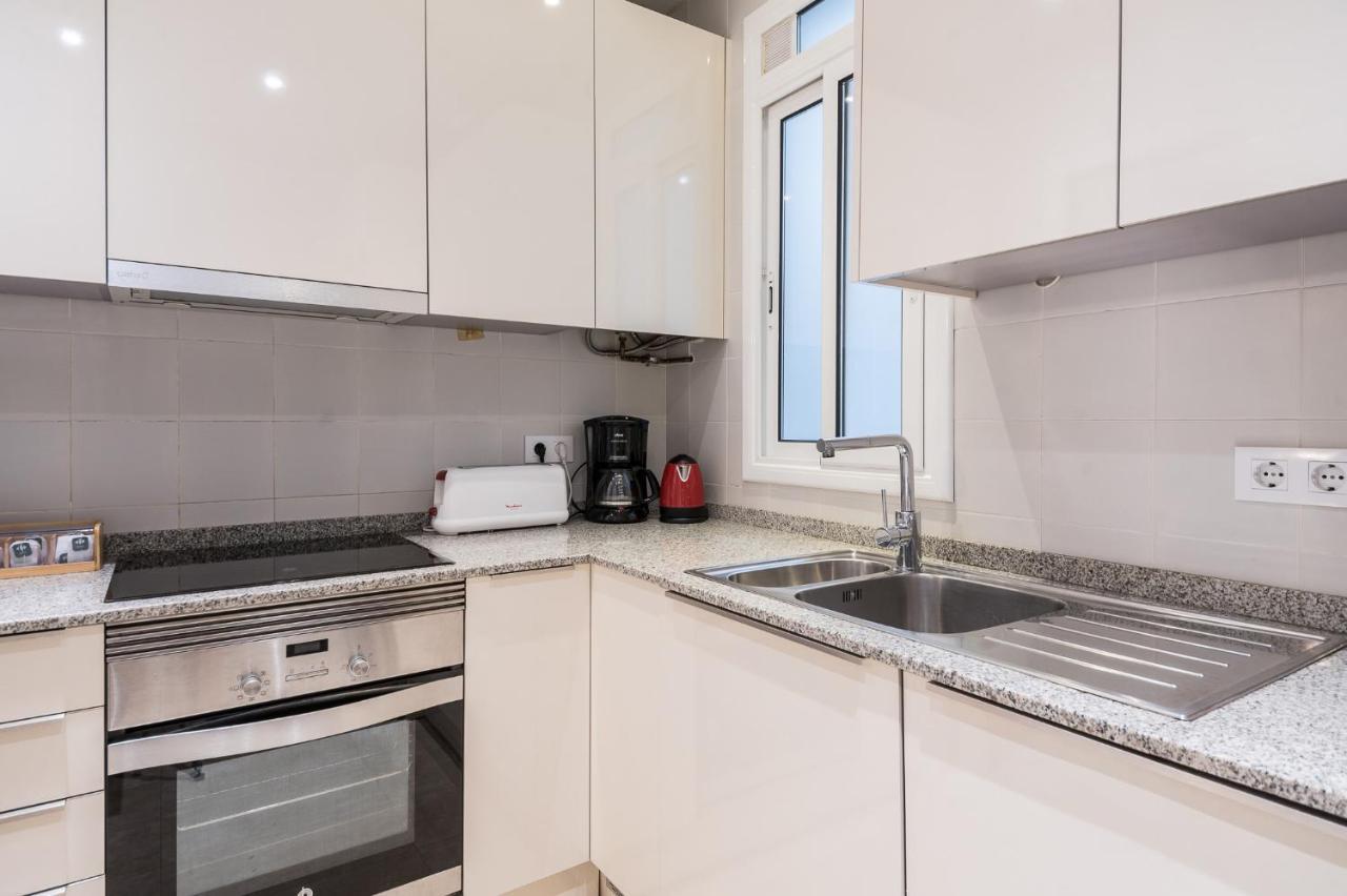 Spacious 3 Bed Apt In The Heart Of Sant Antoni Barcelona Eksteriør bilde